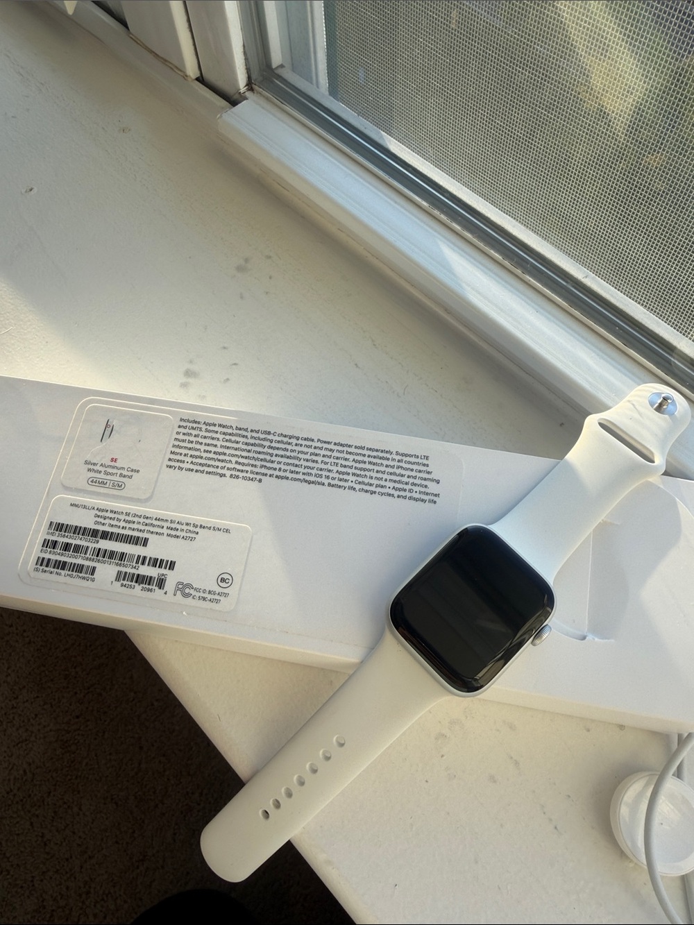 Apple Watch Silver Case, White Sport Band